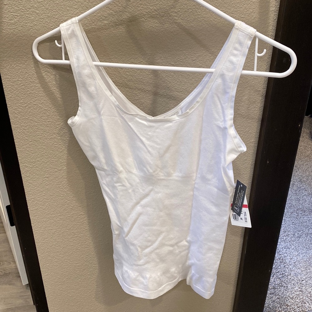 Yummi Seamlessly Shaped 2-way tank